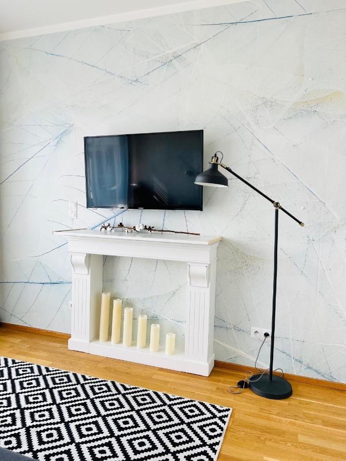White Pearl Studio With Parking In Holesovice 布拉格 外观 照片